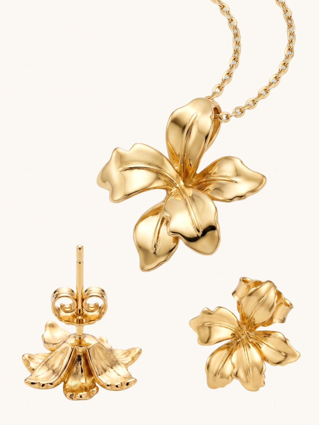 Closeup of Mini Orchid Bloom Set Comfort Fit 18k Gold Plated 925 Sterling Silver 18K Brass One Size 4.2gms