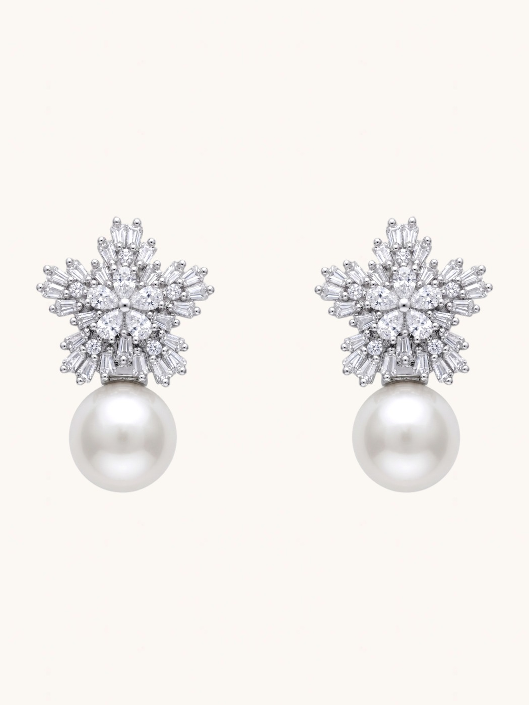 Front View of Blanca Pearl Earrings Jewelry for Pierced Ears Rhodium Plated Copper 925 Sterling Silver 2 cm 6.4gms