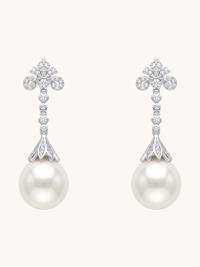 Front View of Perlina Pearl Dangle Earrings Jewelry for Pierced Ears Post / Pin & Push in 925 Sterling Silver Stamp Marked Rhodium Plated Copper 4 cm 11.4gms