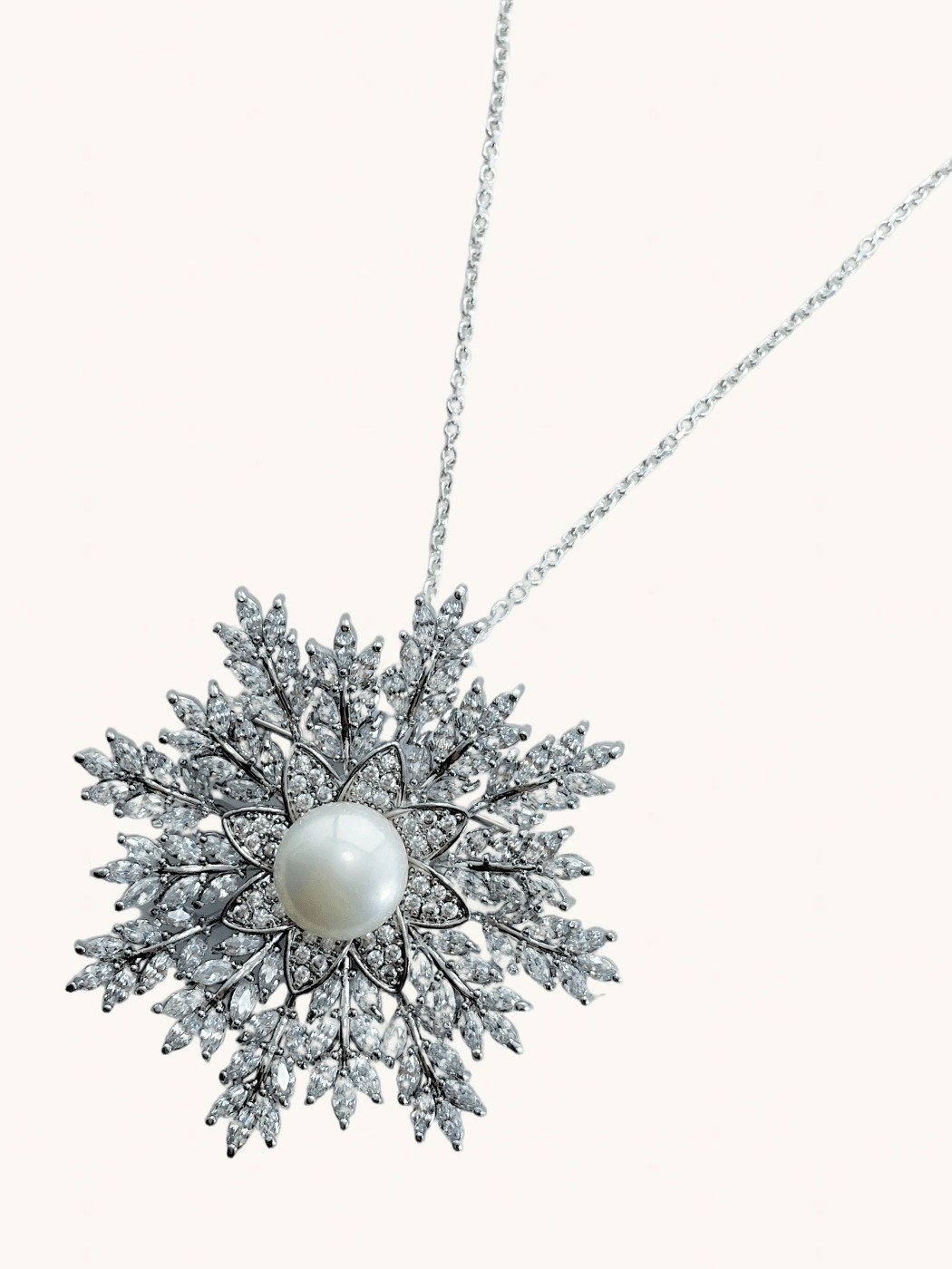Closeup of Snowflake Brooch Pendant Necklace in 925 Sterling Silver Regular Chain Rhodium Plated Brass Metal Stone One Size 21.6gms