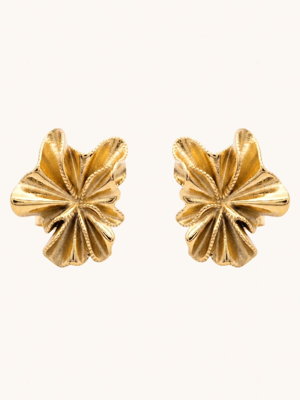 Front View of Windflower Stud earrings Jewelry for Pierced Ears 18k Gold Plated Steel | Hypoallergenic Tarnish Resistant Sweat Water One Size 14.5gms Stainless