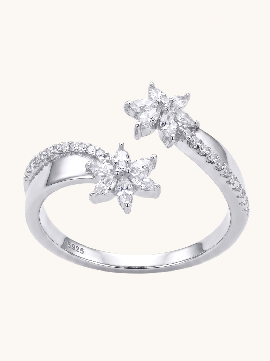 Closeup of Aya Bliss Open Adjustable Ring Comfort Fit 925 Sterling Silver 7 mm 3.47gms