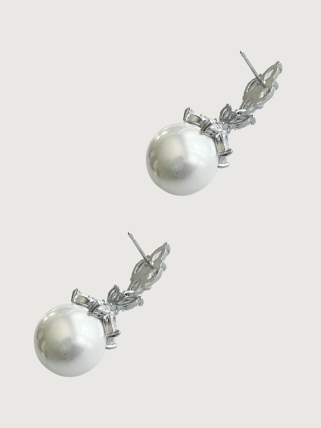Rear View of Rania Pearl Dangle Earrings Jewelry for Pierced Ears Post / Pin & Push in 925 Sterling Silver Stamp Marked Plated Brass Metal 4 cm 11gms