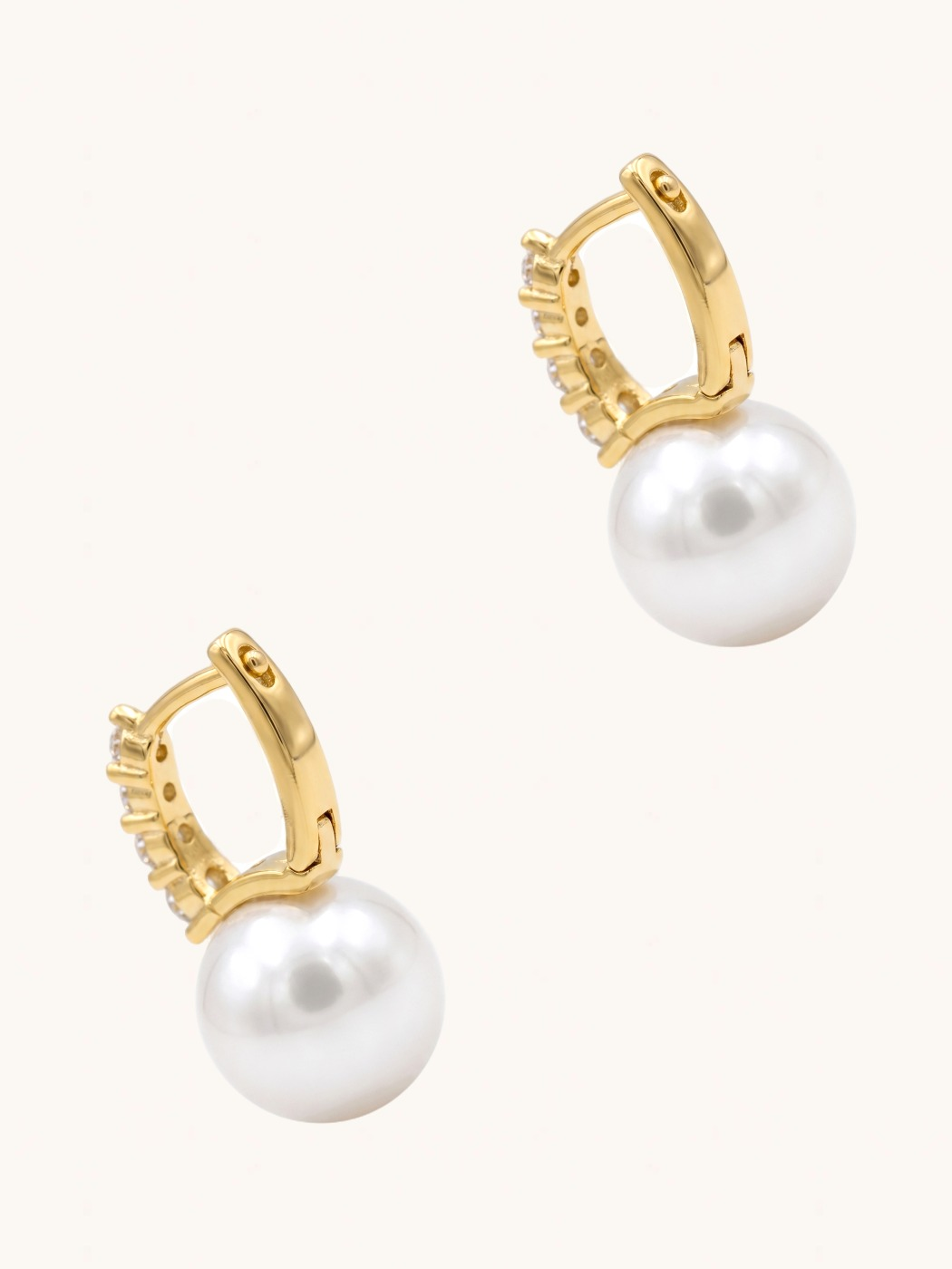 Rear View of Bianca Pearl Huggie Hoop Earrings Jewelry for Pierced Ears 18k Gold Plated 925 Sterling Silver 2 cm 2.4gms