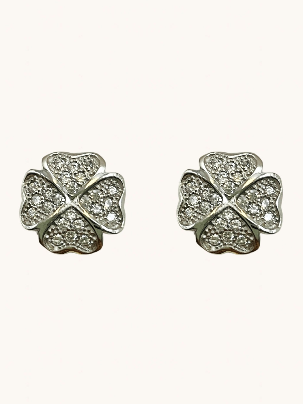 Front View of Cara Clover Stud Earrings in 925 Sterling Silver Jewelry for Pierced Ears 9.6 mm 1.8gms