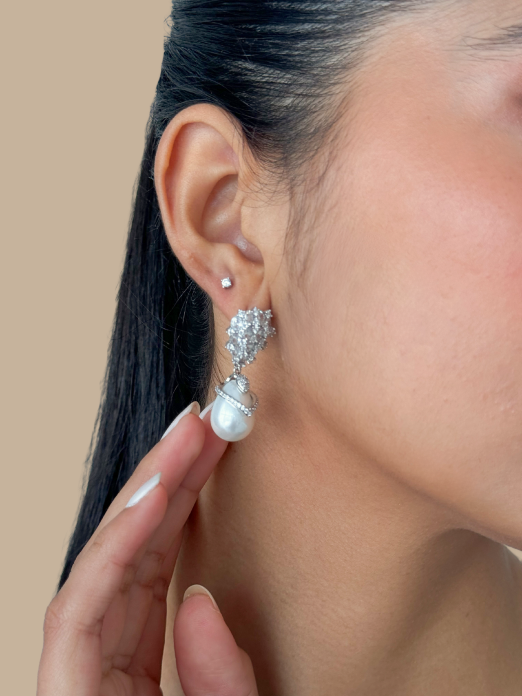 Model Wearing Ellara Pearl Dangle Earrings Jewelry for Pierced Ears Rhodium Plated Copper Post / Pin & Push in 925 Sterling Silver Stamp Marked 4 cm 10.4gms