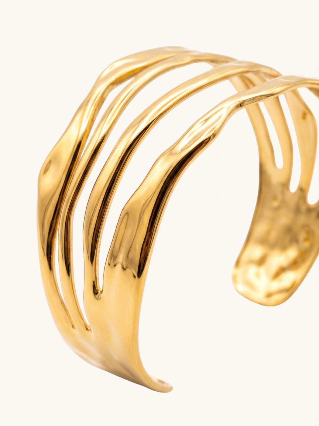 Closeup of Naya Ripple Cuff Bracelet Comfort Fit 18k Gold Plated Steel | Hypoallergenic Tarnish Resistant Sweat Water 6 inches 24.4gms Stainless
