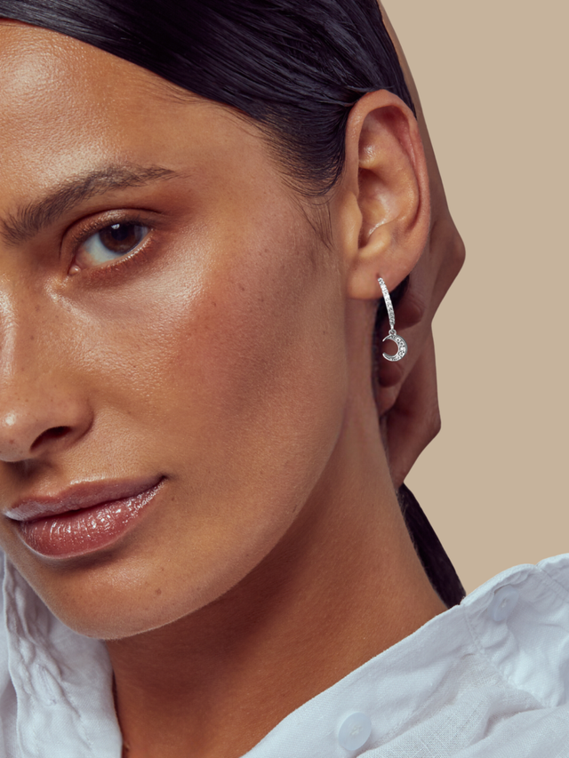 Model Wearing Stella Crescent Single Earring Jewelry for Pierced Ears 925 Sterling Silver One Size 0.7gms