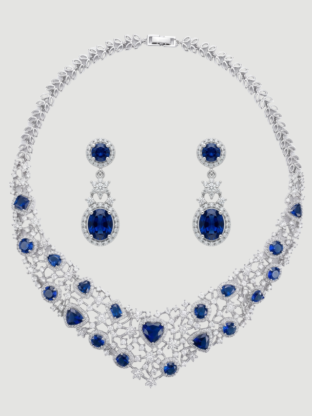 Front View of Vera Necklace in Rhodium Plated Metal Comfort Fit Copper 49.5gms Mix