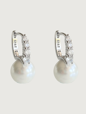 Front View of Bianca Pearl Huggie Hoop Earrings in 925 Sterling Silver Jewelry for Pierced Ears Metal Stone 2 cm 3.7gms