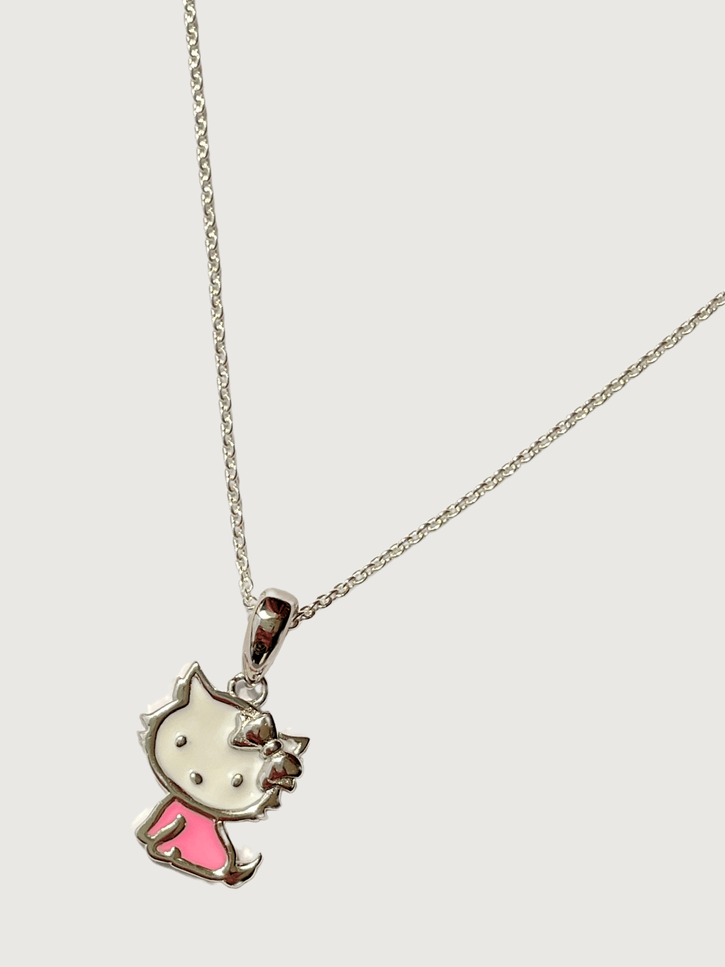 Closeup of Cleo Kitty Enamel Pendant Necklace in 925 Sterling Silver Regular Metal One Size 2.6gms