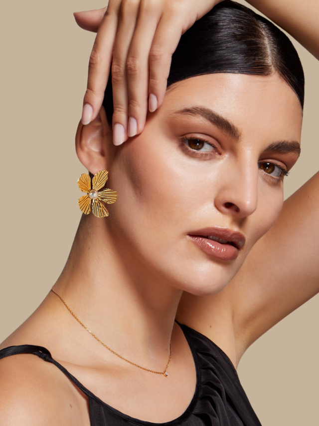 Model Wearing Genelia Gold Flower Pearl Stud Earrings Jewelry for Pierced Ears 18k Plated Steel | Hypoallergenic Tarnish Resistant Sweat Water Eco - Friendly One Size 14.3gms Stainless