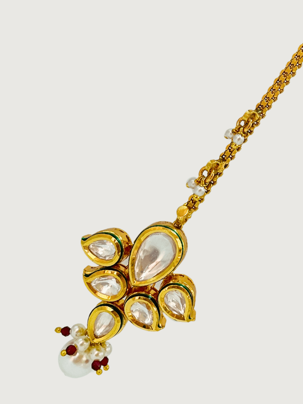 Ruhani Maang Tikka in Gold Plated Metal Fixed Length Brass Stone One Size 10.6gms