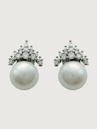 Front View of Eleanor Pearl Drop Earrings in Sterling Silver Jewelry for Pierced Ears 925 Metal Stone One Size 4.06gms