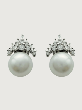 Front View of Eleanor Pearl Drop Earrings in Sterling Silver Jewelry for Pierced Ears 925 Metal Stone One Size 4.06gms