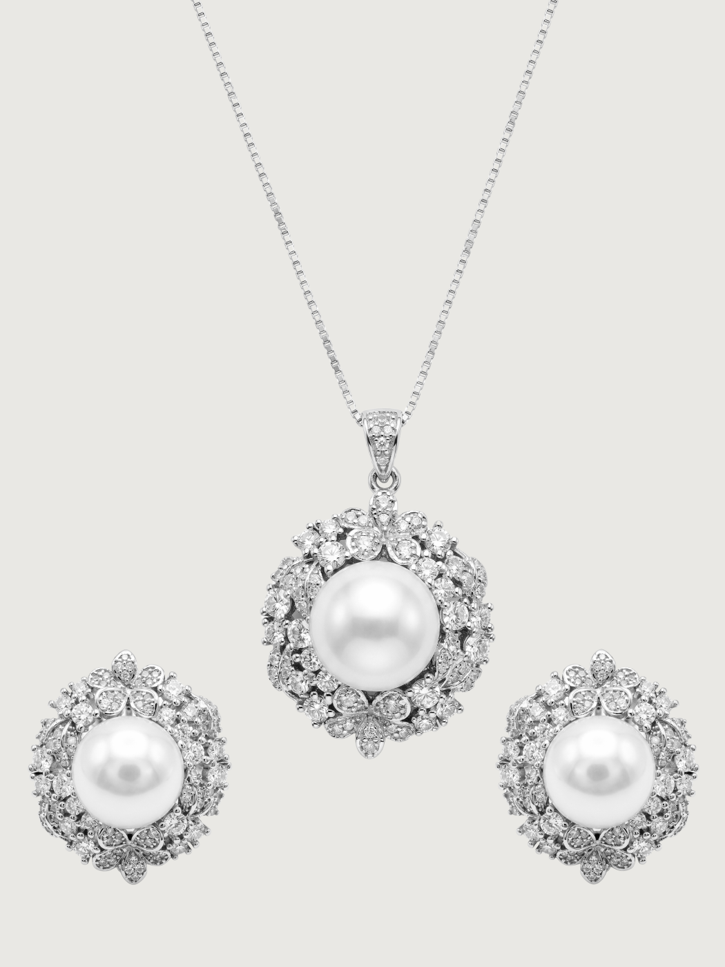 Yasmine Pearl Pendant Necklace Set