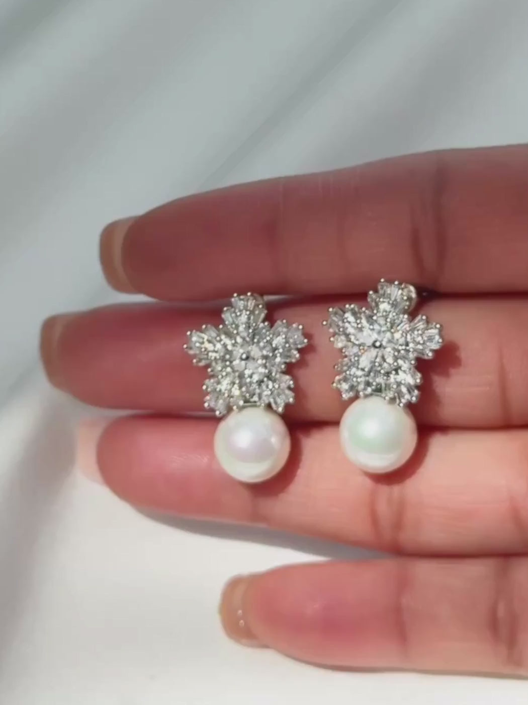 Blanca Pearl Earrings
